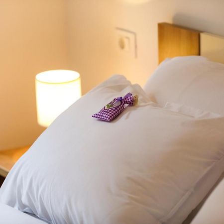 Apartment Grace, Feel At Home - Away From Home Split Bagian luar foto