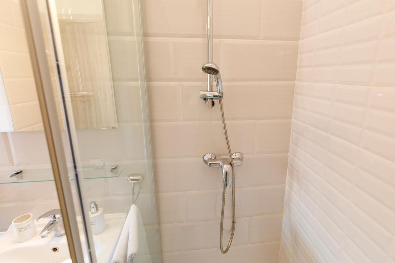 Apartment Grace, Feel At Home - Away From Home Split Bagian luar foto