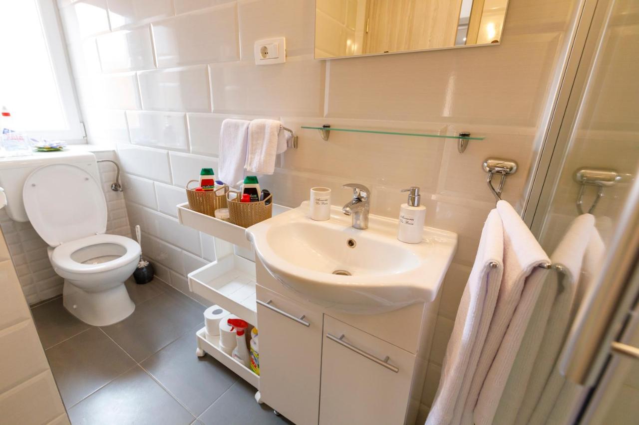 Apartment Grace, Feel At Home - Away From Home Split Bagian luar foto