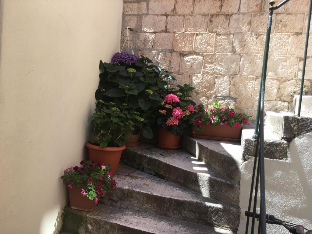 Apartment Grace, Feel At Home - Away From Home Split Bagian luar foto